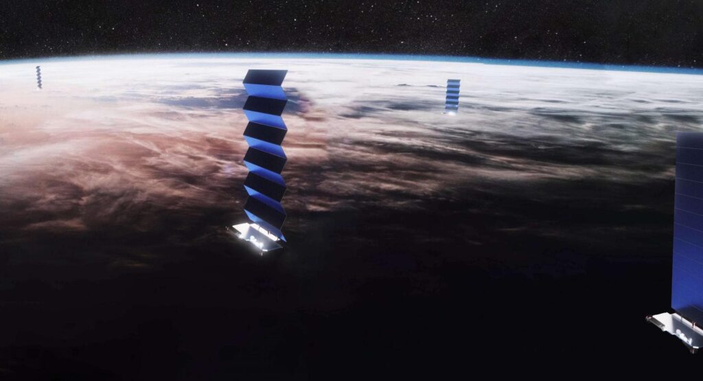 https://dev.universemagazine.com/wp-content/uploads/2019/07/Starlink-solar-array-deploy-SpaceX-pano-3-crop-c.jpg