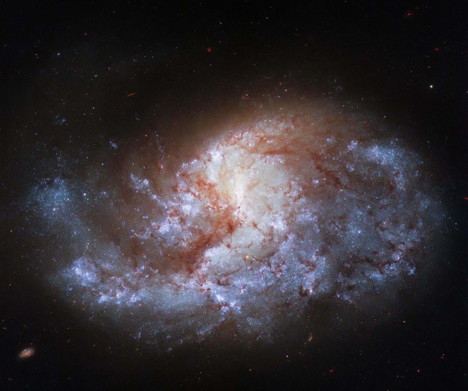 https://dev.universemagazine.com/wp-content/uploads/2021/08/potw2133a-1.jpg