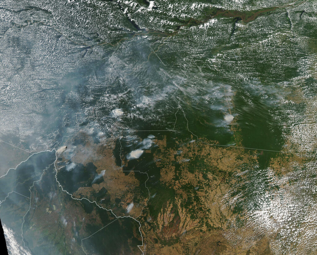 https://dev.universemagazine.com/wp-content/uploads/2021/12/brazilfires_amo_2019223_lrg.jpg