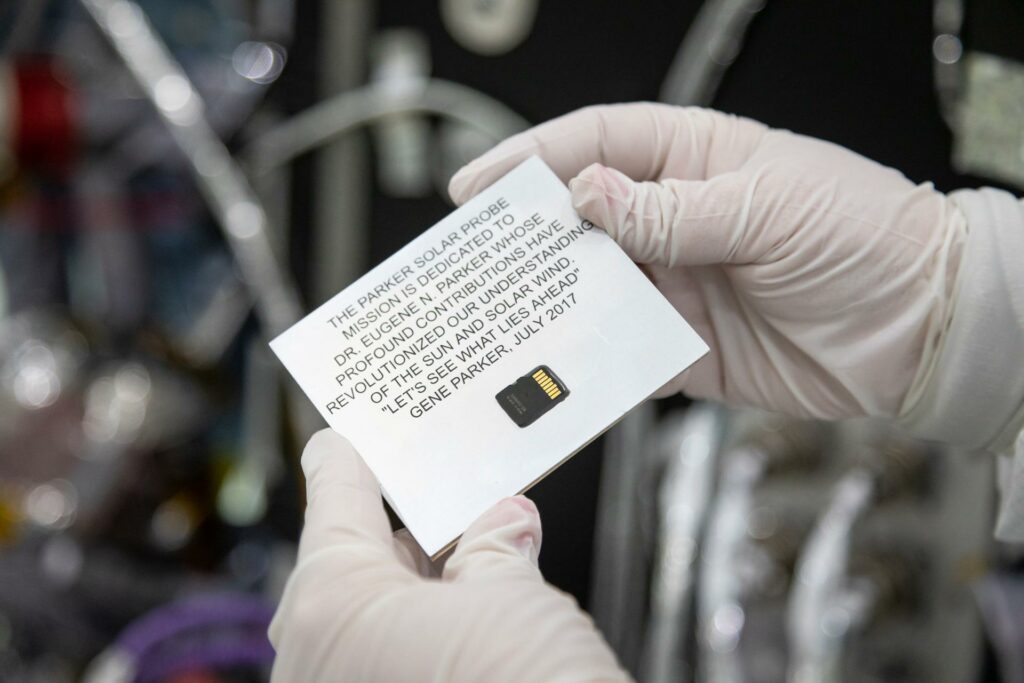 https://dev.universemagazine.com/wp-content/uploads/2022/06/plaquechip3.jpg