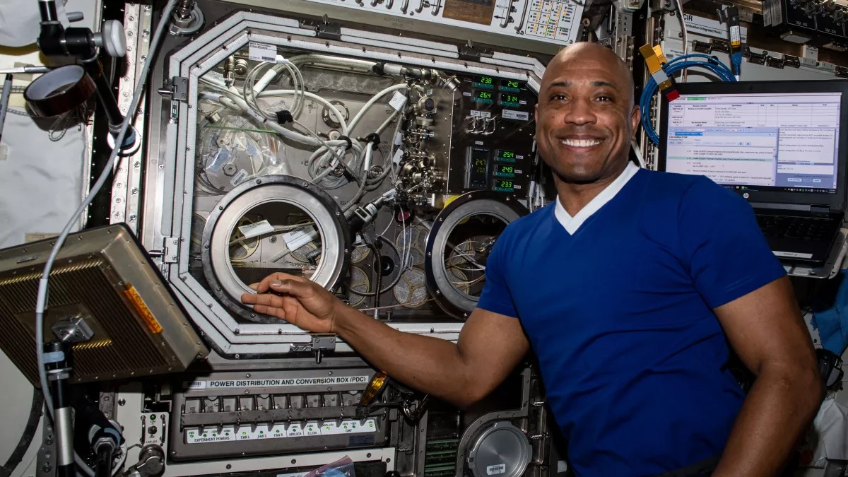 Microgravity Science Glovebox