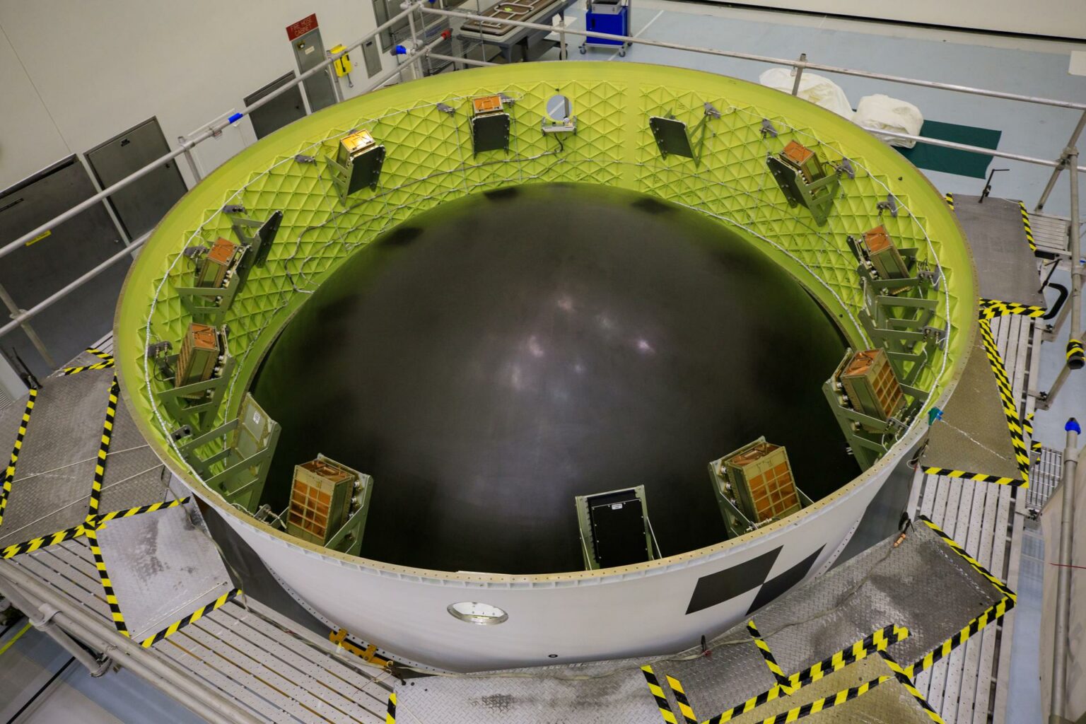 https://dev.universemagazine.com/wp-content/uploads/2022/08/cubesats_081221_1.jpg