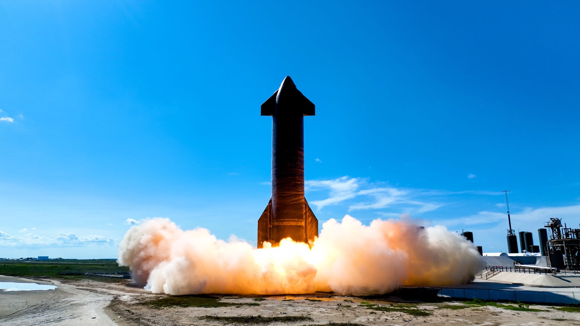 Прототип SpaceX Ship 24 Starship проводить випробування шести двигунів Raptor