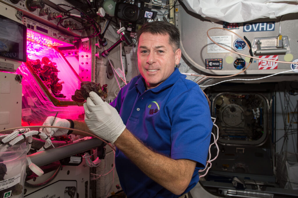 https://dev.universemagazine.com/wp-content/uploads/2022/10/iss050e013231.jpg