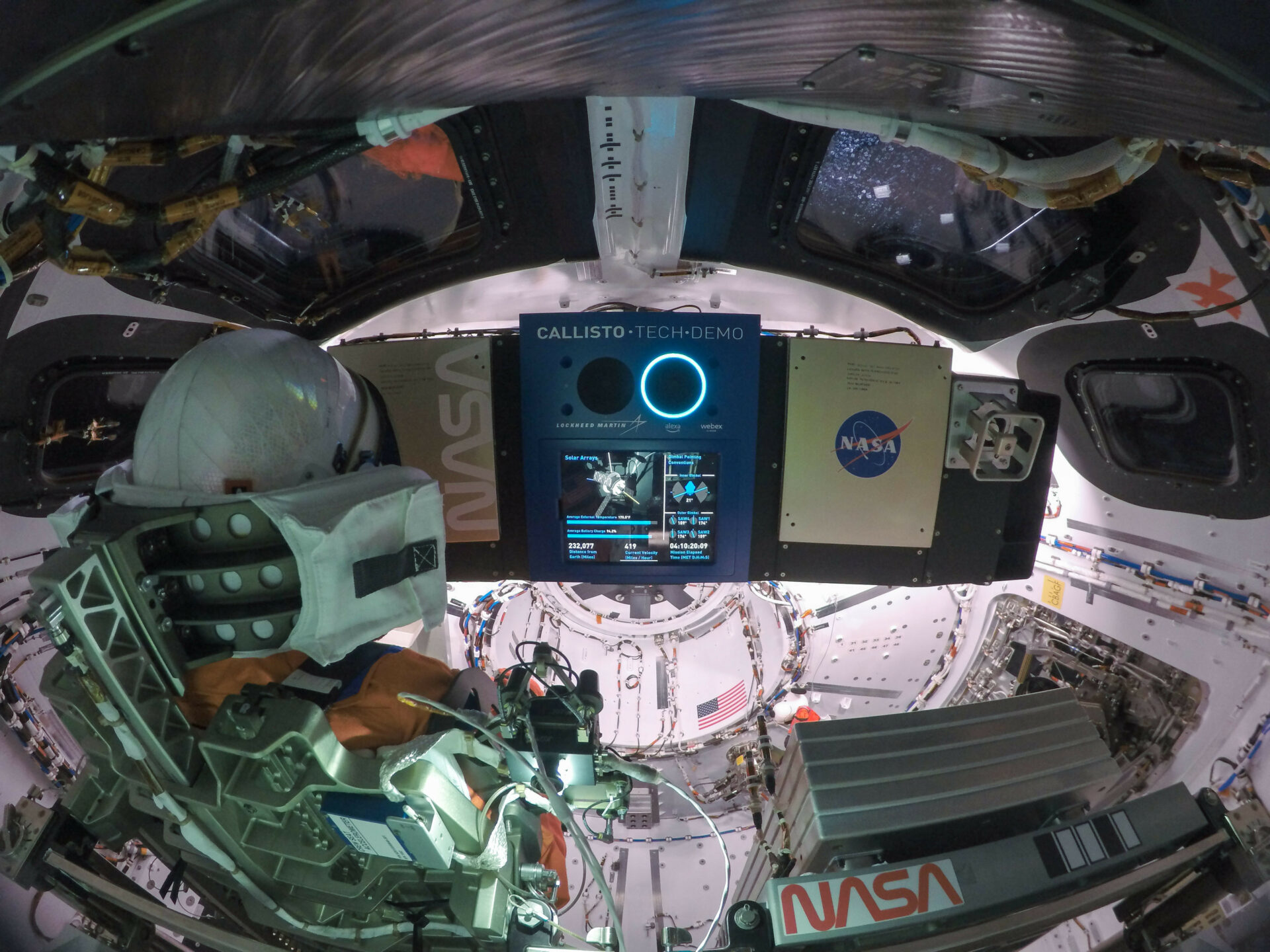 Загадки, сховані всередині космічного корабля Orion