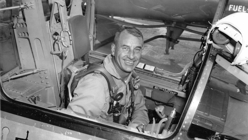 https://dev.universemagazine.com/wp-content/uploads/2022/12/d276c978-6544-4ae1-8941-06a72431c023-col_harry_shoup_2.jpg