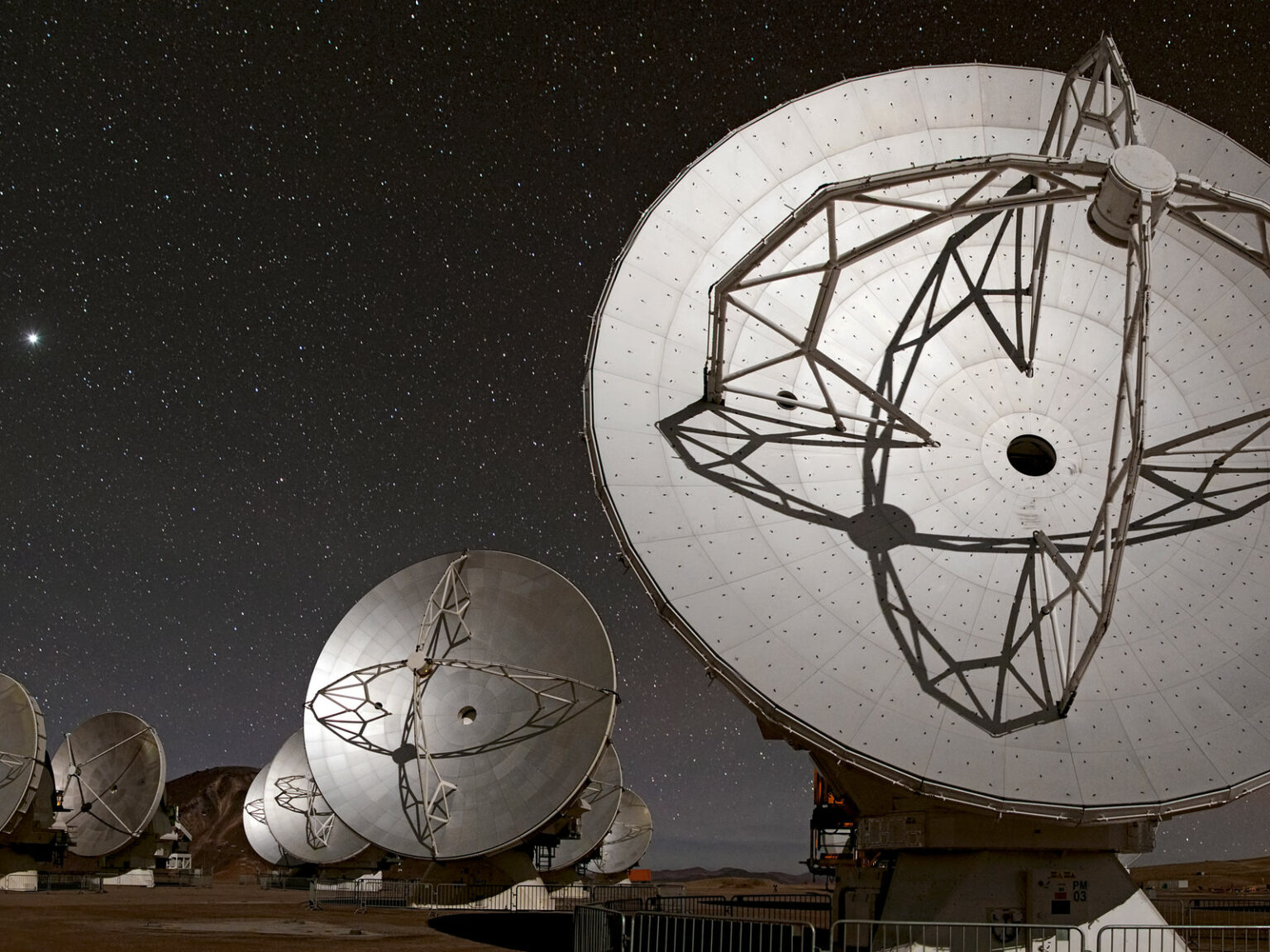 https://dev.universemagazine.com/wp-content/uploads/2022/12/potw1150a.jpg