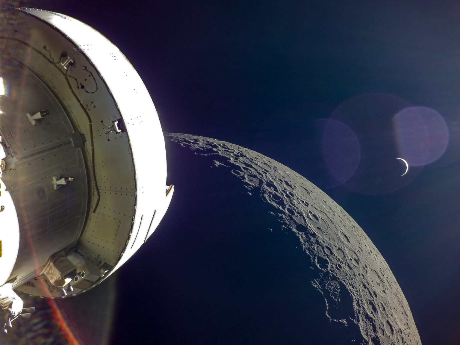 https://dev.universemagazine.com/wp-content/uploads/2022/12/tj_cooney-1600162229566943232-img1.jpg