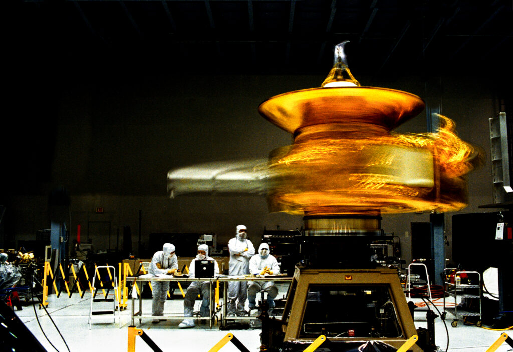 https://dev.universemagazine.com/wp-content/uploads/2023/02/nh_gsfc_june2005_spintst-soluri.jpg