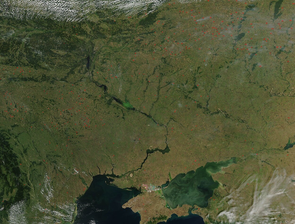 Фото полей Украины из космоса