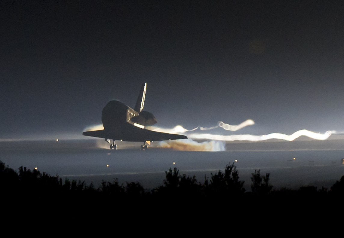 https://dev.universemagazine.com/wp-content/uploads/2023/04/sts-135_landing_cropped.jpg