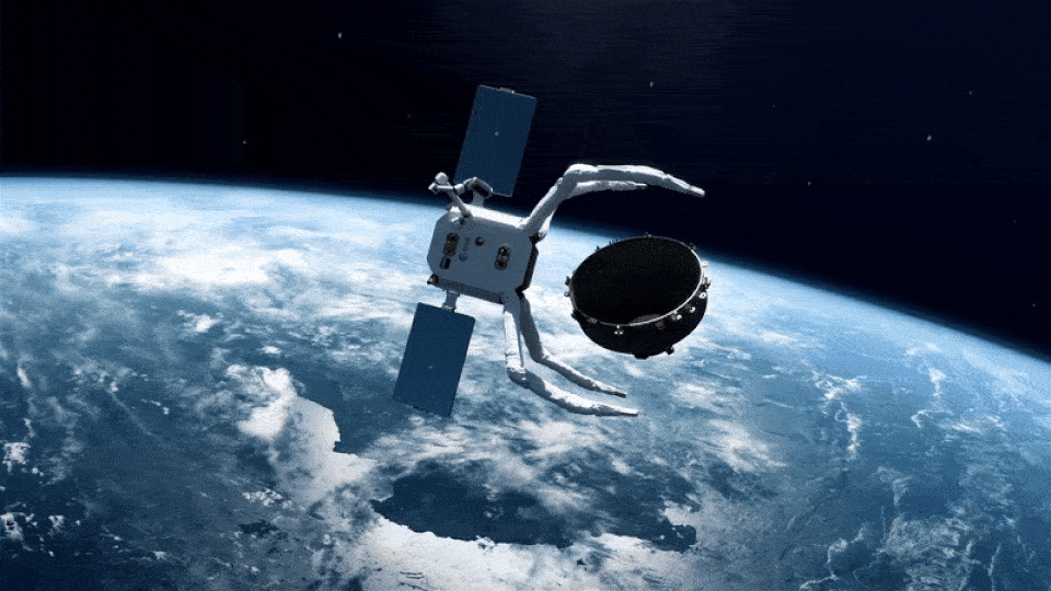 Анимация работы миссии ClearSpace-1 по сбору космического мусора