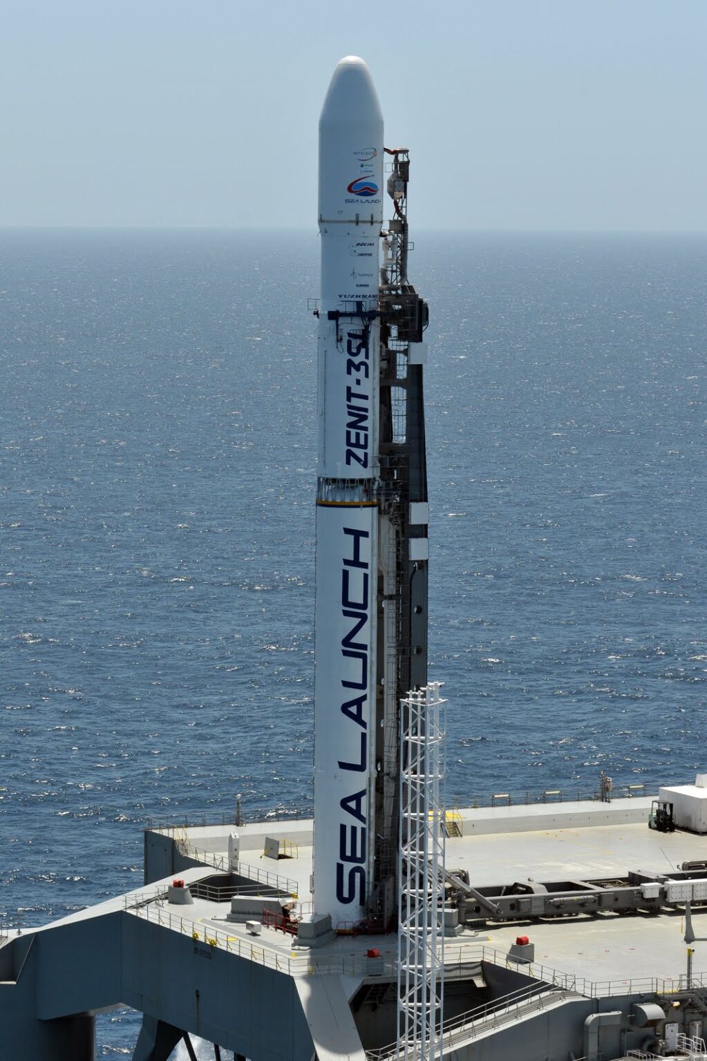 https://dev.universemagazine.com/wp-content/uploads/2023/05/dsc_83701-1.jpg