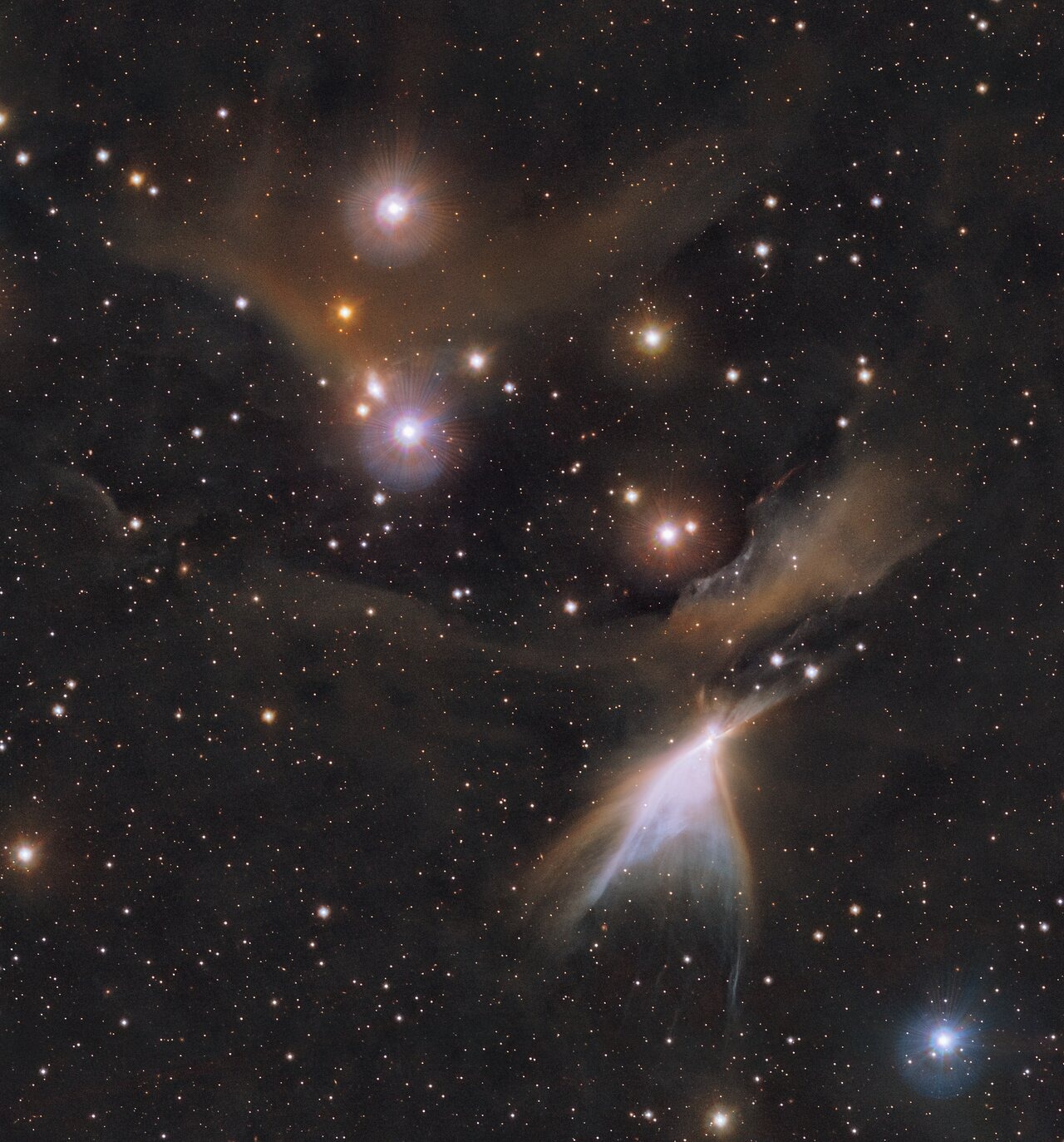 HH 909 A