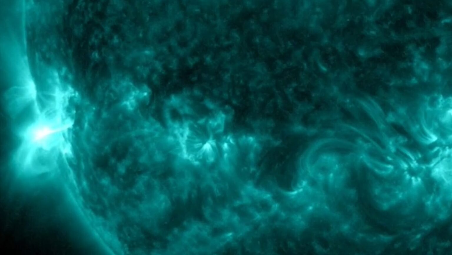 Обсерваторія сонячної динаміки NASA зафіксувала новоприбулу сонячну пляму AR3341