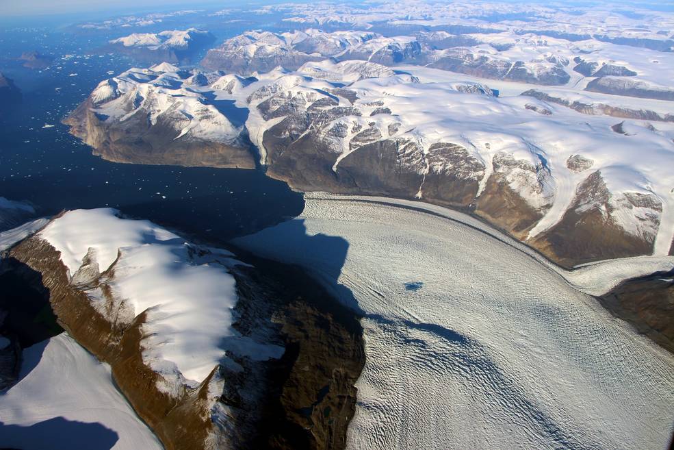 https://dev.universemagazine.com/wp-content/uploads/2023/08/rinkglacier-main.jpg