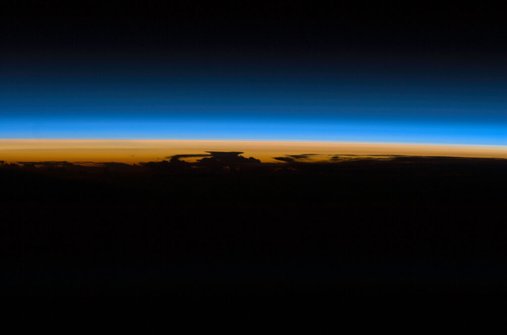 https://dev.universemagazine.com/wp-content/uploads/2023/09/375117main_s127e011370_hires-scaled.jpg