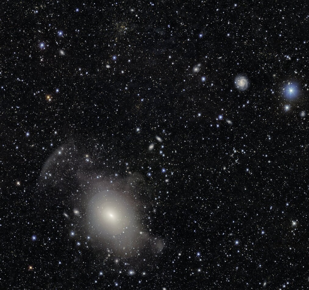 NGC 3923