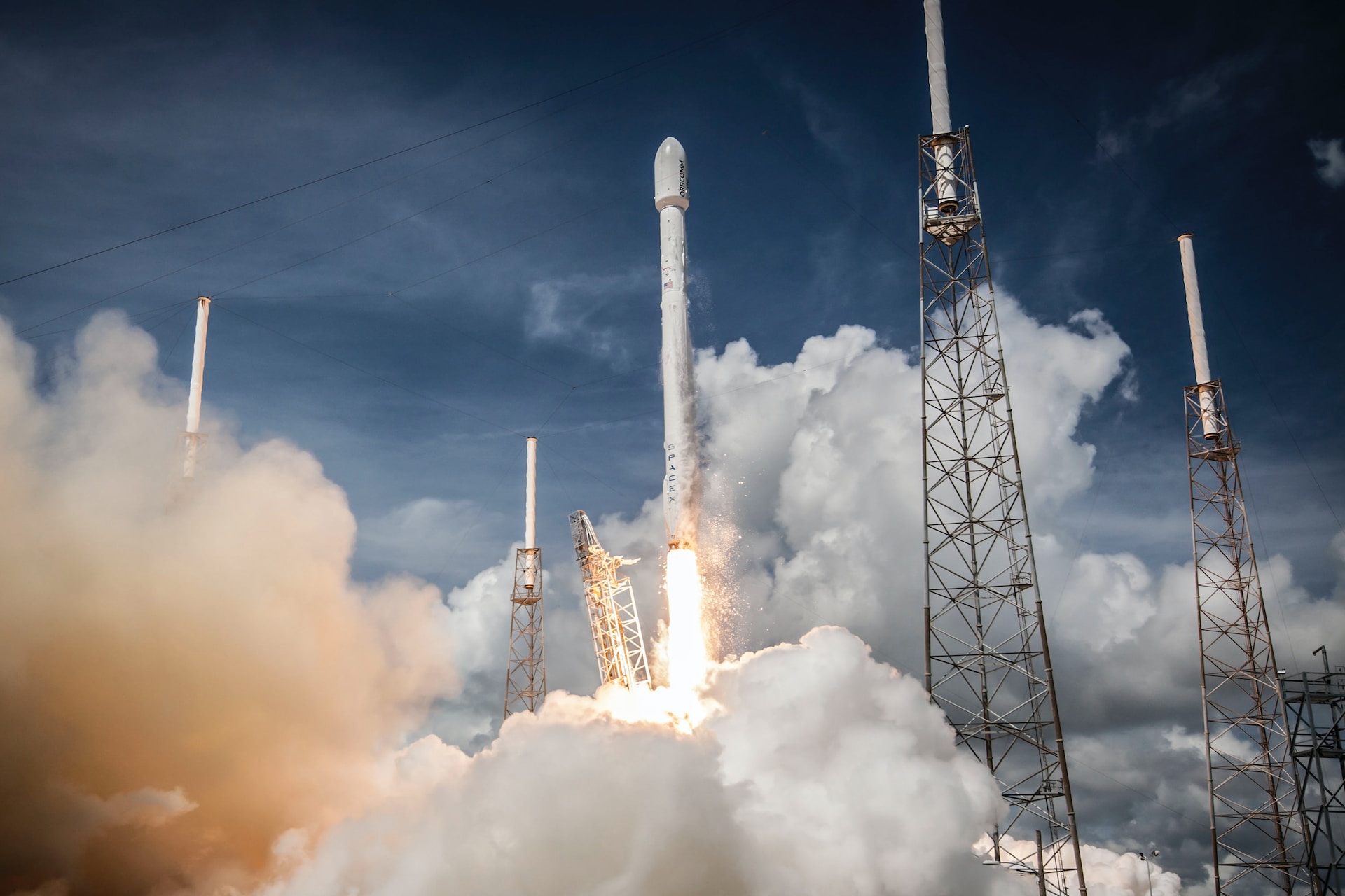 SpaceX Falcon 9. Фото: Unsplash