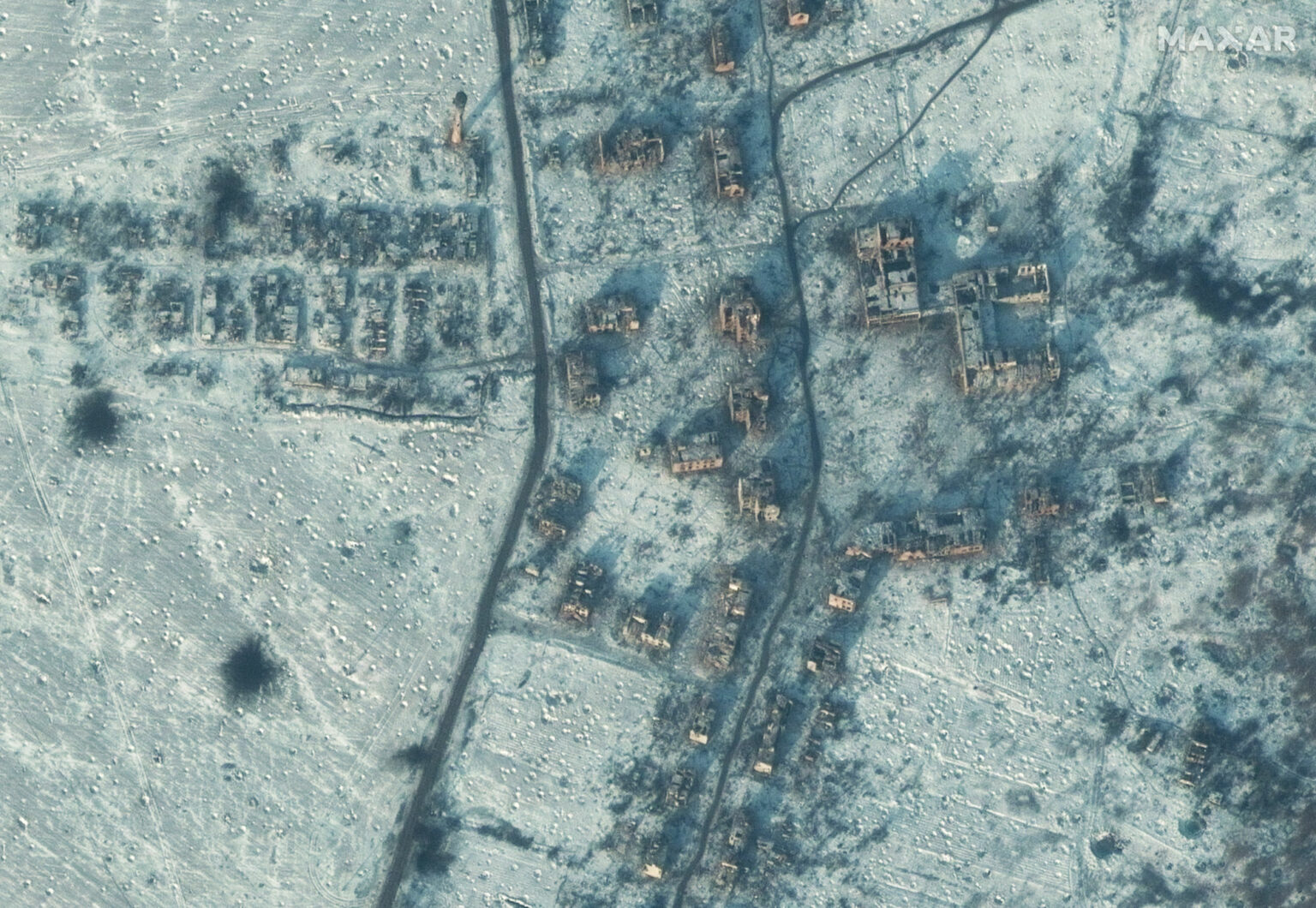 https://dev.universemagazine.com/wp-content/uploads/2023/12/01_destroyed-school-and-buildings_south-soledar_bakhmutske-ukraine_10jan2023_ge1-2000x1380-1.jpg