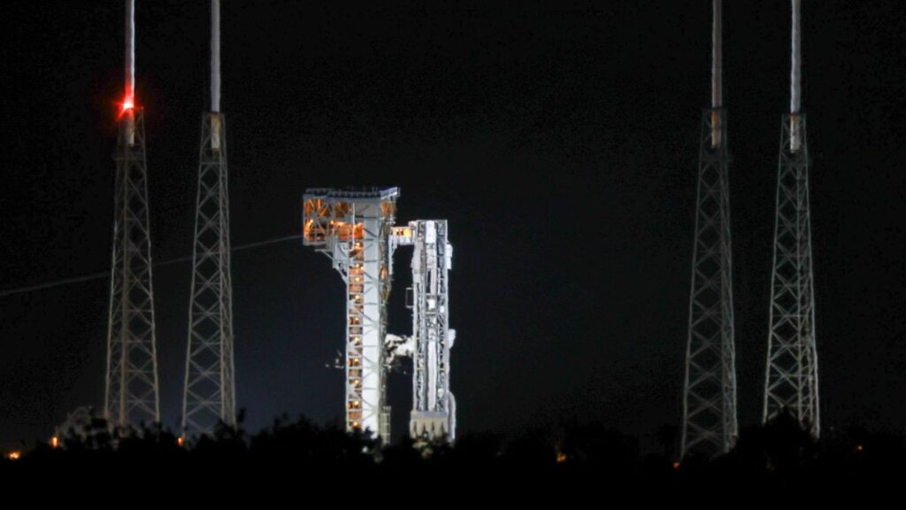 Запуск Starliner отложили