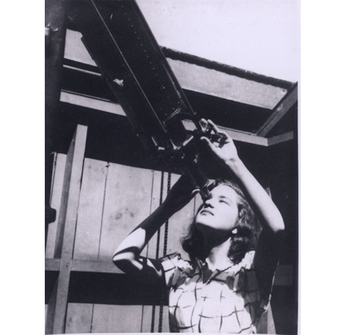 18-летняя Вера Рубин 1946 год 18-летняя Вера Рубин 1946 год