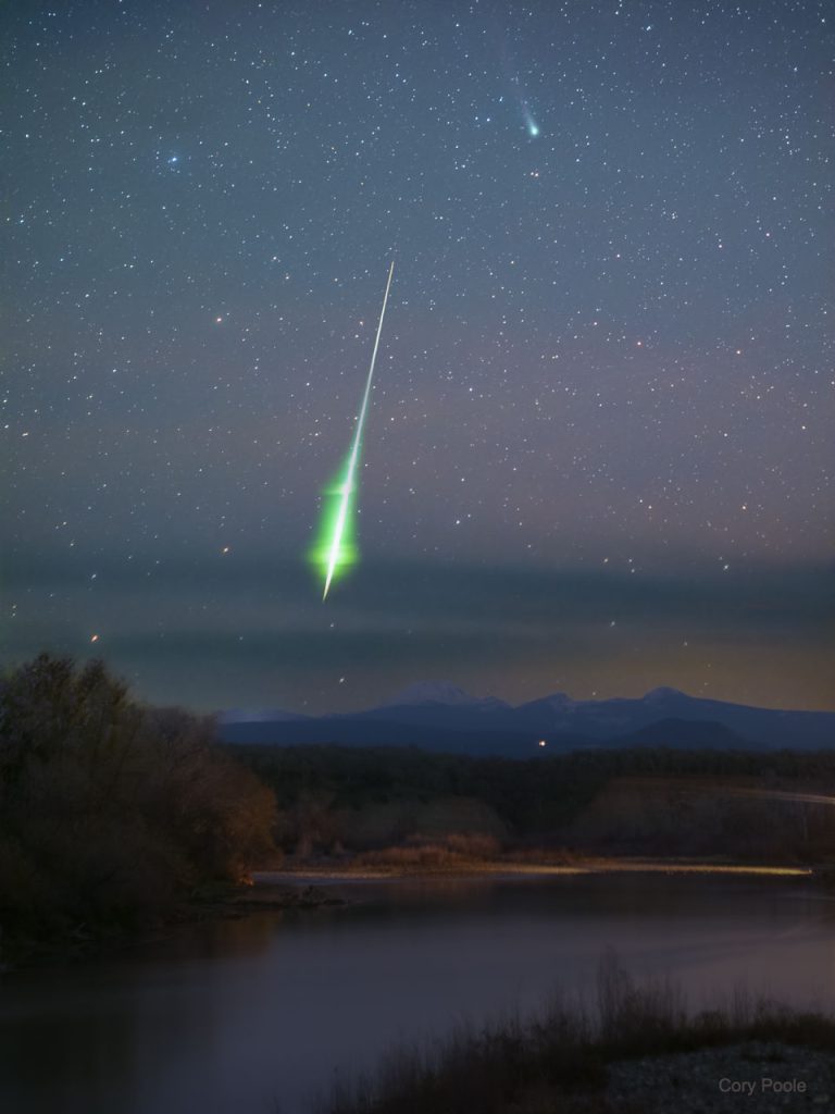 comet facts for kids. The Comet and the Fireball