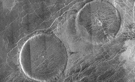 Narina Tholus