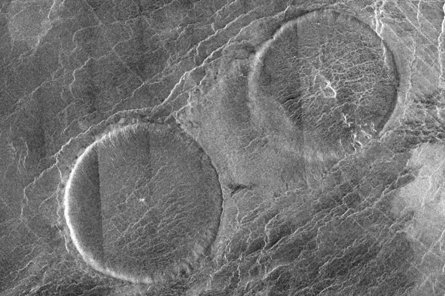 Narina Tholus