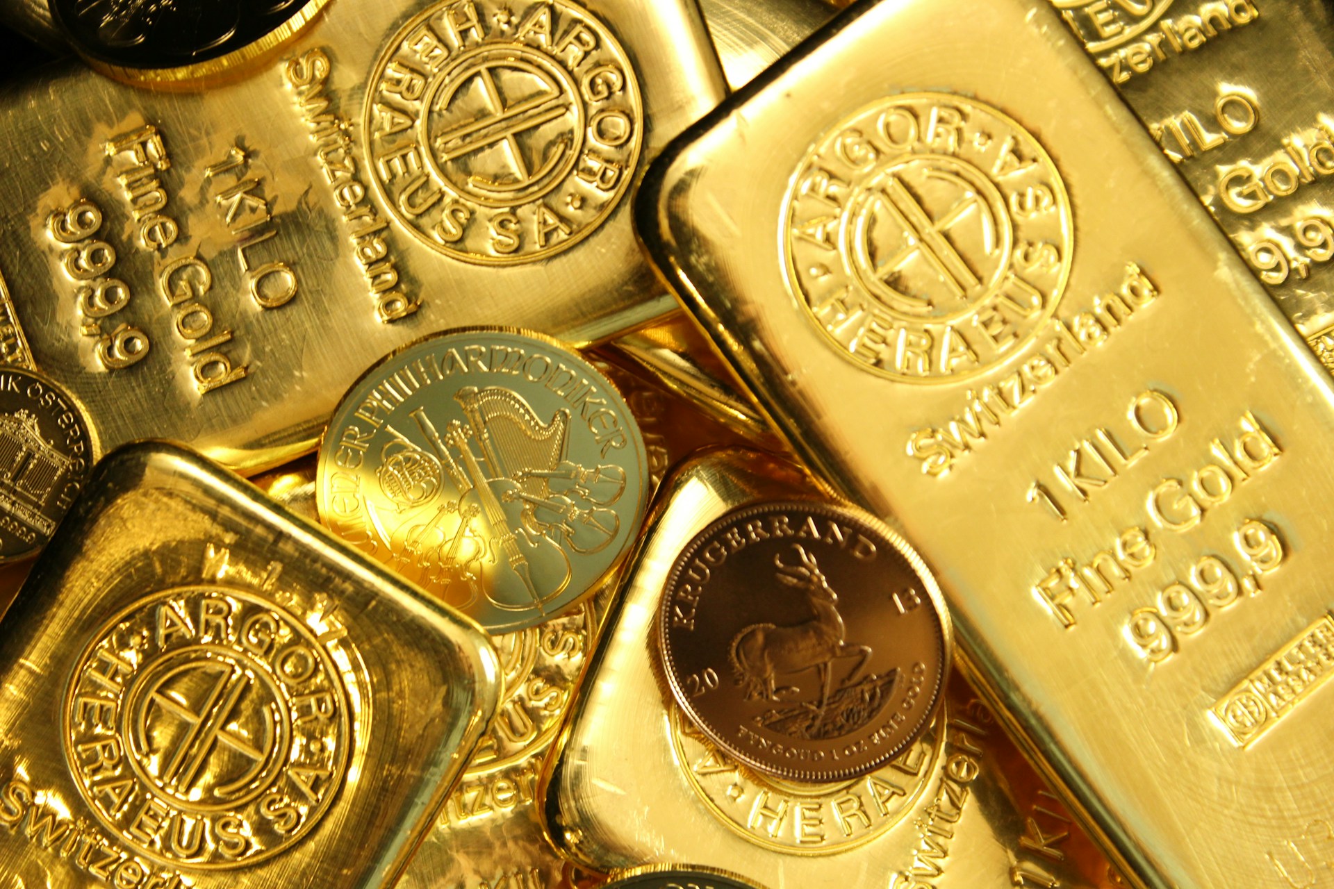 GOLD