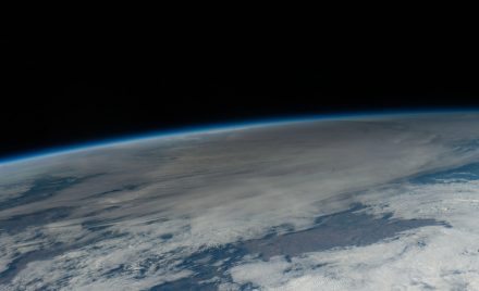 Учені знайшли в тіні Землі місце, де можуть бути інопланетні апарати