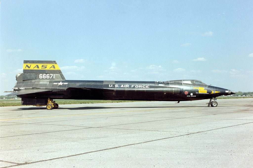 X-15. Вид сбоку X-15. Вид сбоку