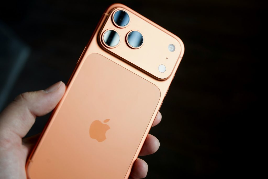 iPhone 17