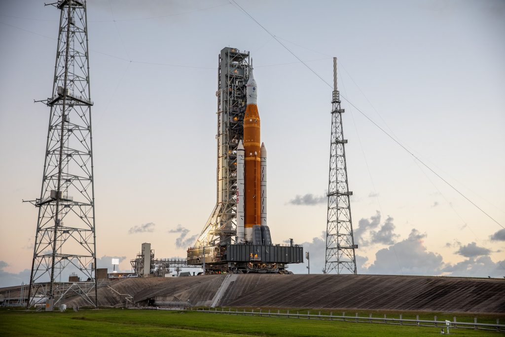 Ракета NASA SLS