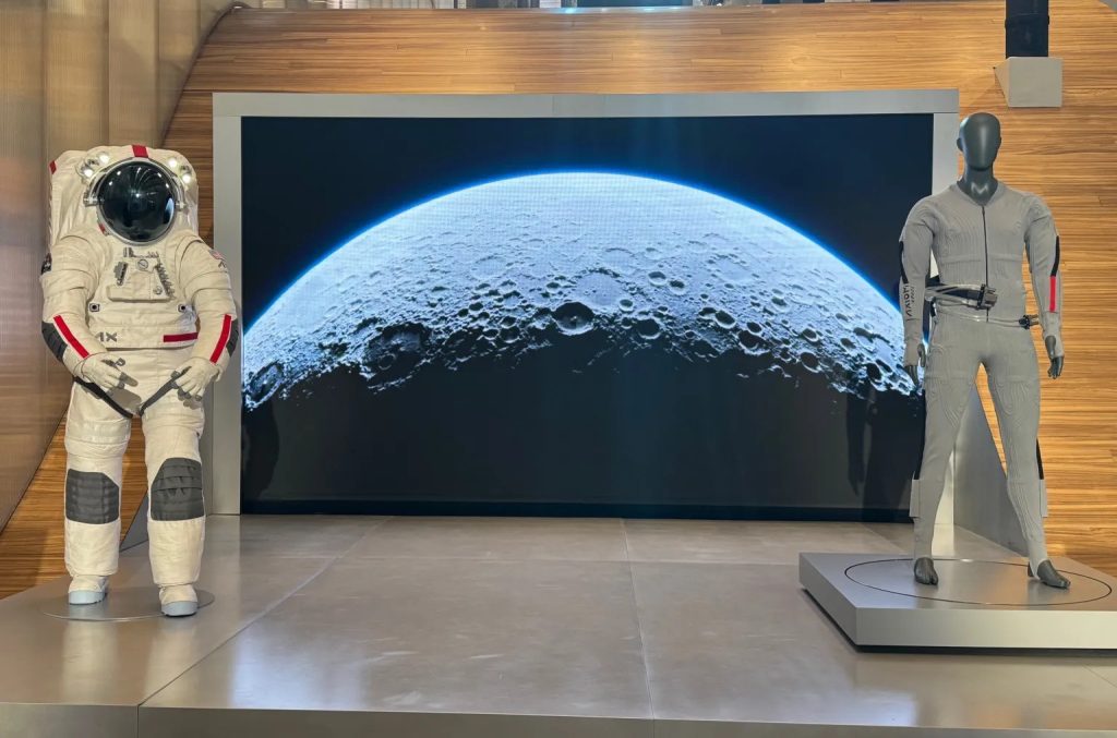 Скафандри від Axiom Space