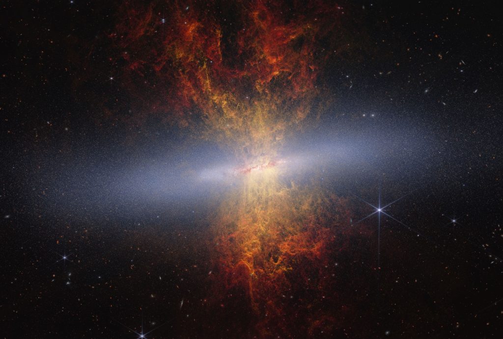 M82