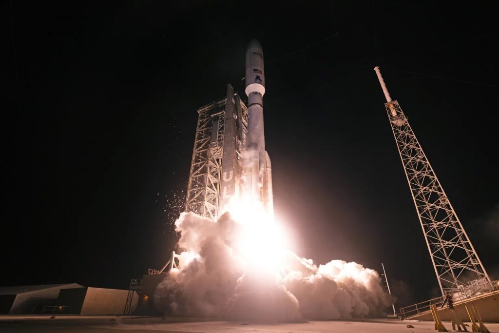Запуск ракети Atlas 5
